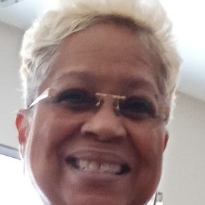 Meet your Posher, Rose